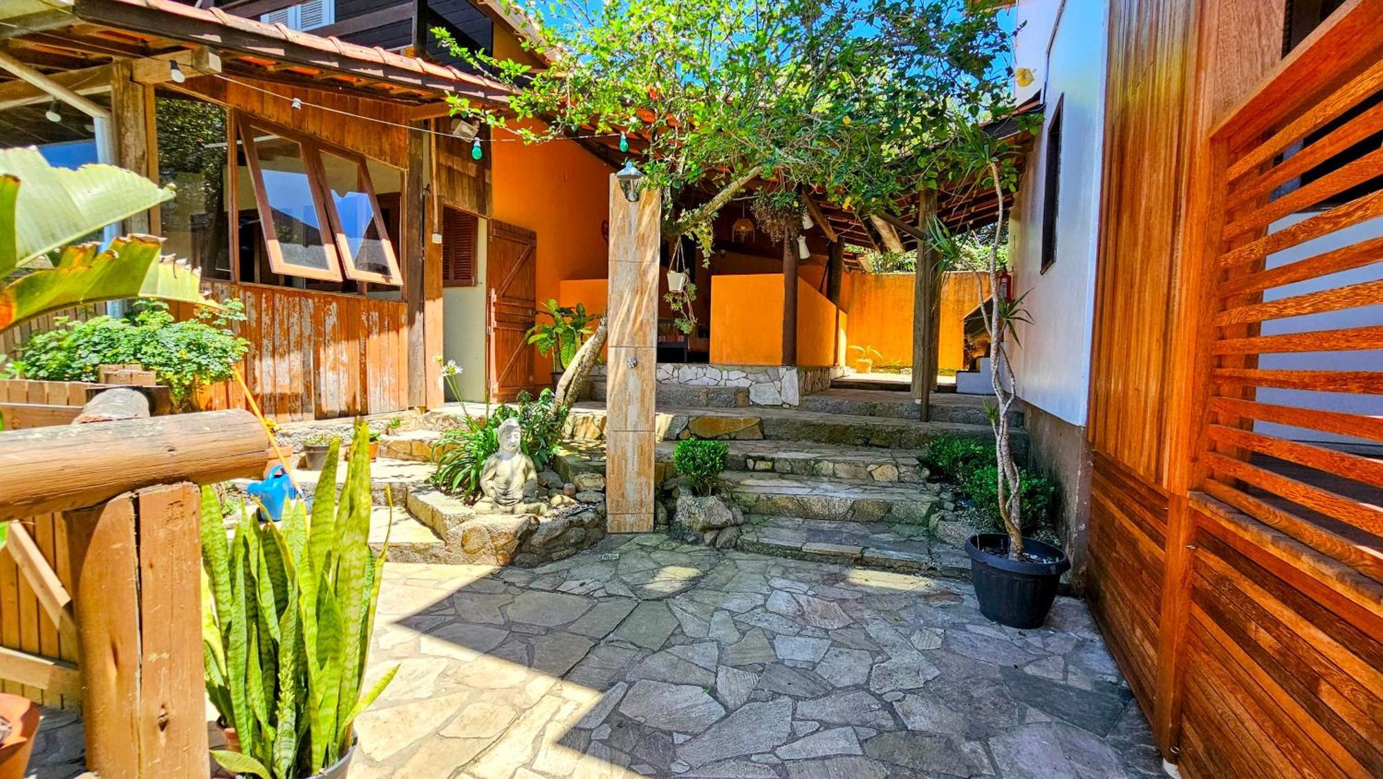 Vila No Rosa Hospedaria Прайя-ду-Роза Экстерьер фото